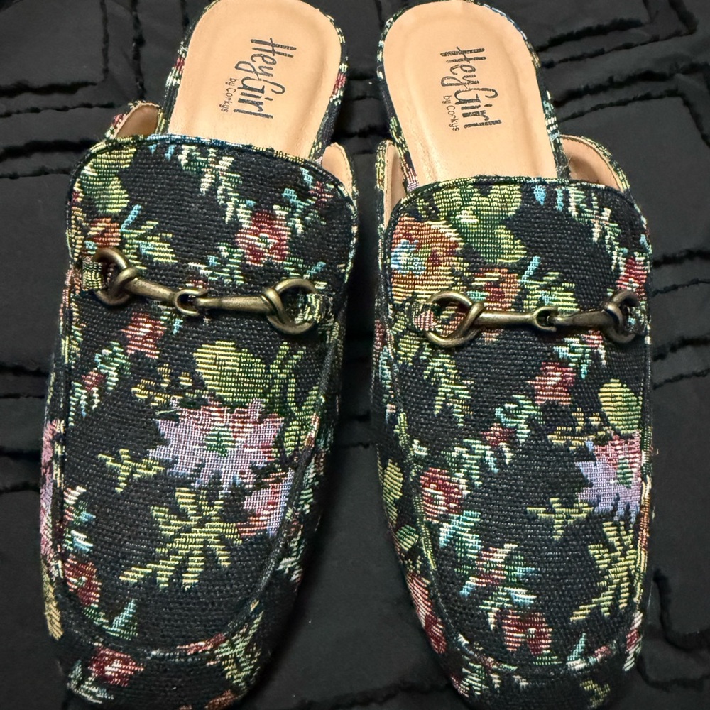 Hey Girl Black Floral Mules